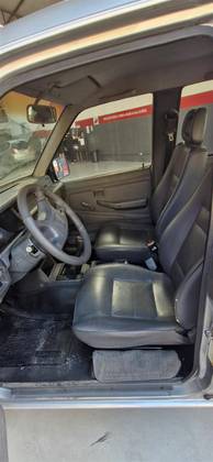 MITSUBISHI L200 2.5 GL 4X4 CD 8V TURBO DIESEL 4P MANUAL MITSUBISHI L200 2.5 GL 4X4 CD 8V TURBO DIESEL 4P MANUAL